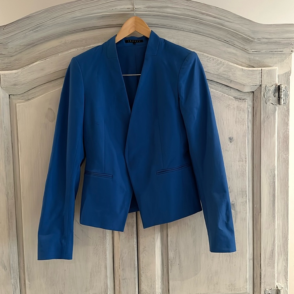 Blue Theory blazer/jacket; size 6; women’s